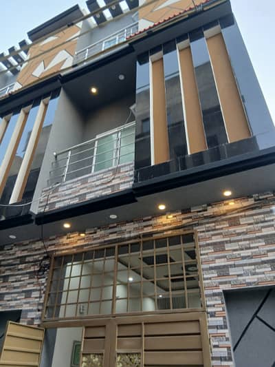 2.5 Marla Triple Story House For Sale