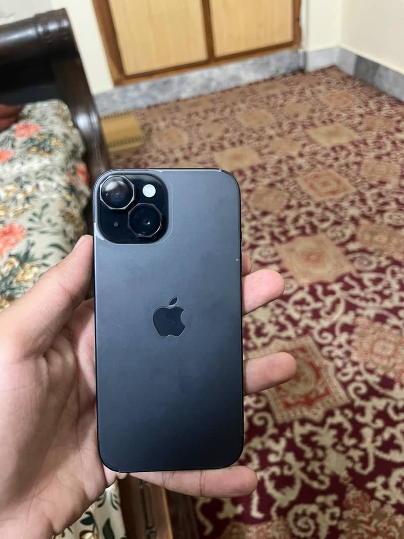 Apple iPhone 15 3