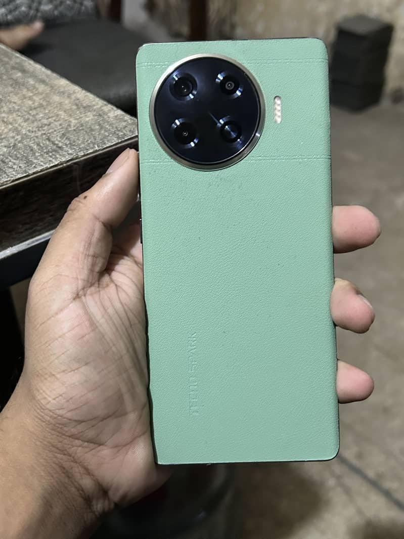 Techno Spark 20 pro plus 7