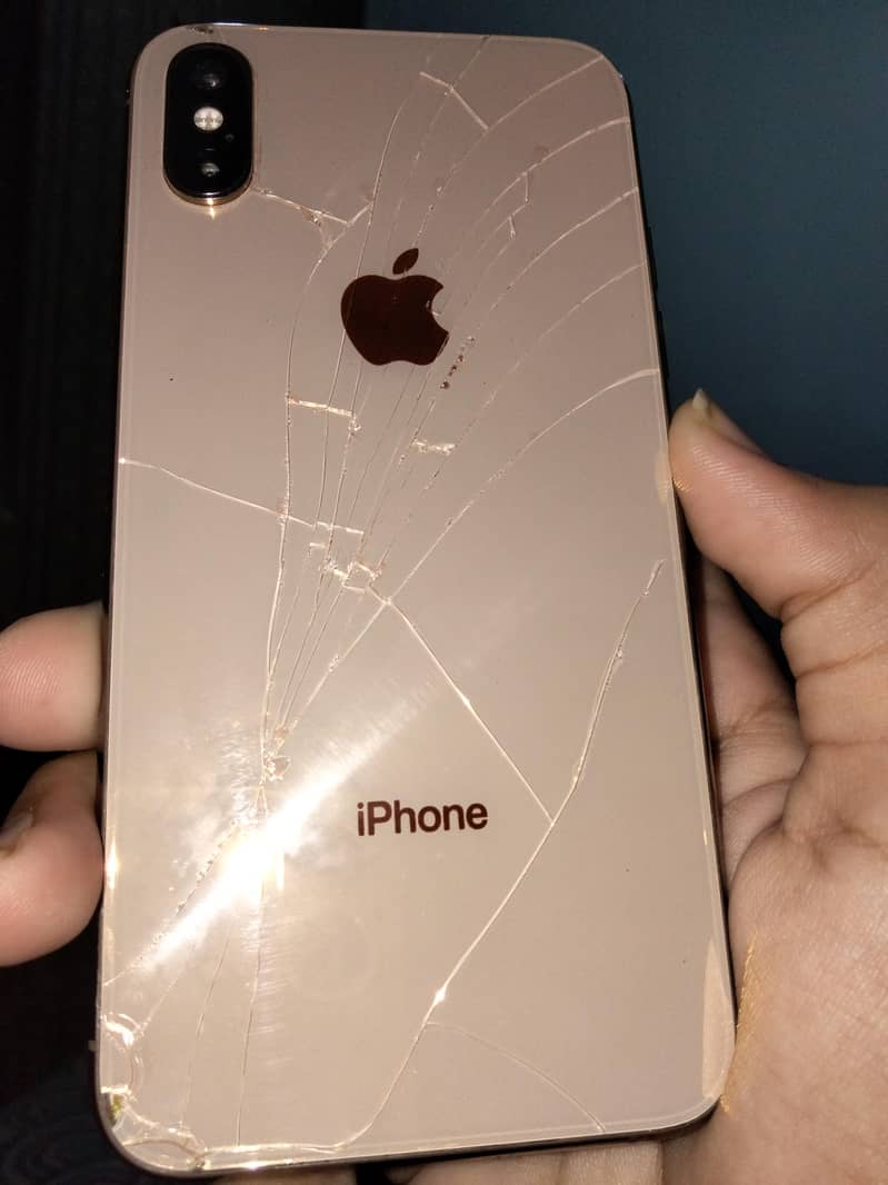 Apple iPhone XS 3