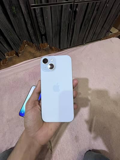 Apple iPhone 15
