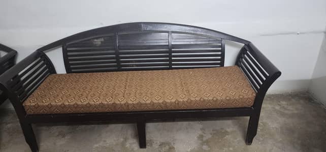 3 seater + 2 Sofa chairs