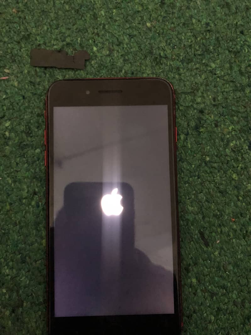 Apple iPhone 8 Plus 3