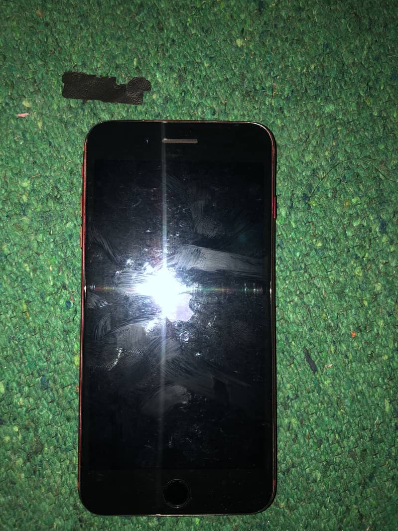 Apple iPhone 8 Plus 5