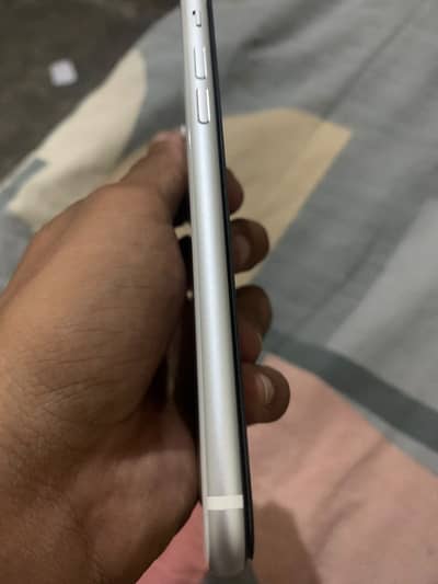 Apple iPhone SE2020