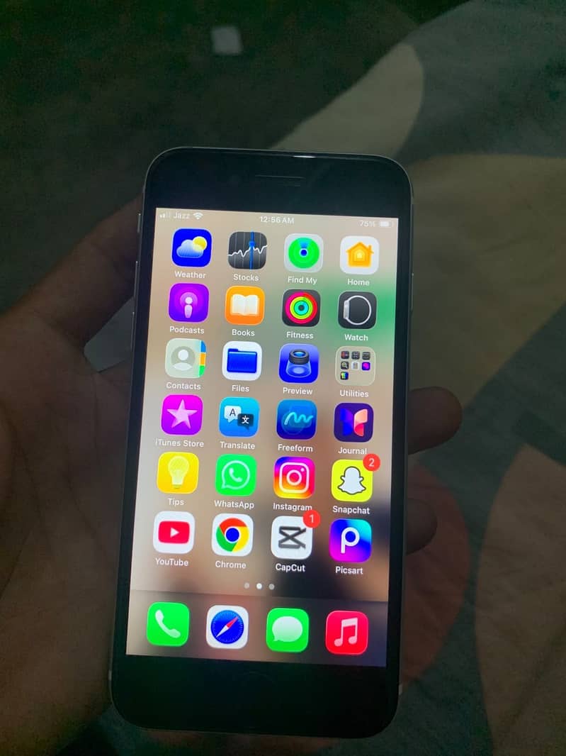 Apple iPhone SE2020 2