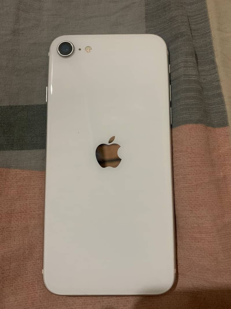 Apple iPhone SE2020 4