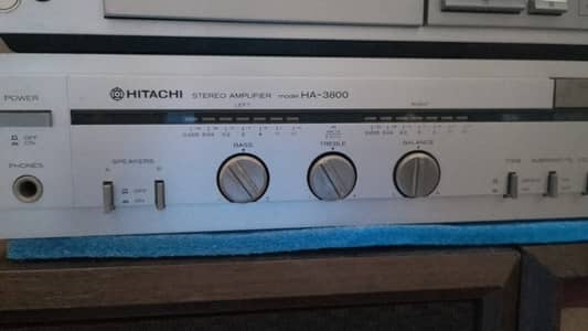 2 amplifier   Hitachi and Sony