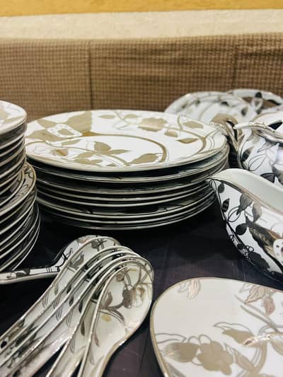 dinner set