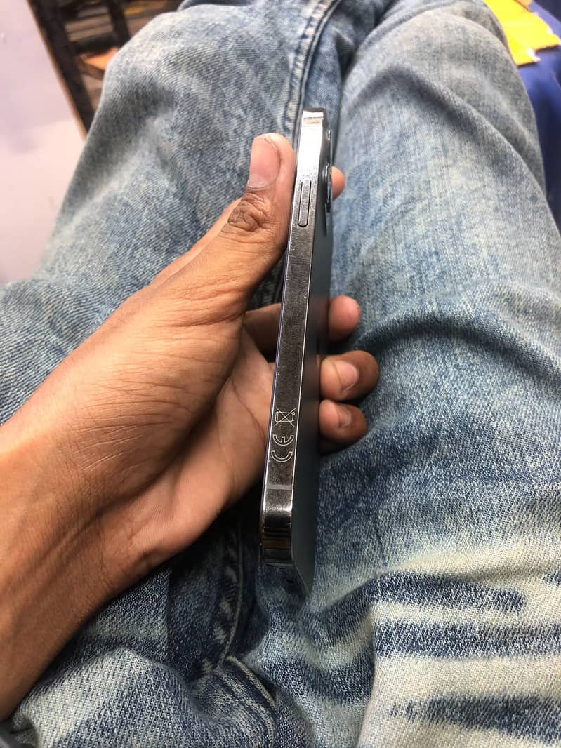 Apple iPhone 12 Pro 9