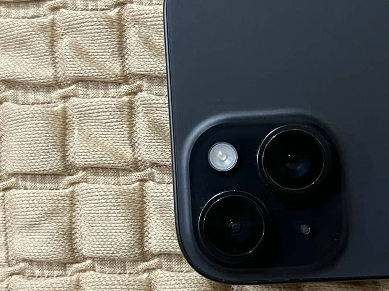 Apple iPhone 15 3