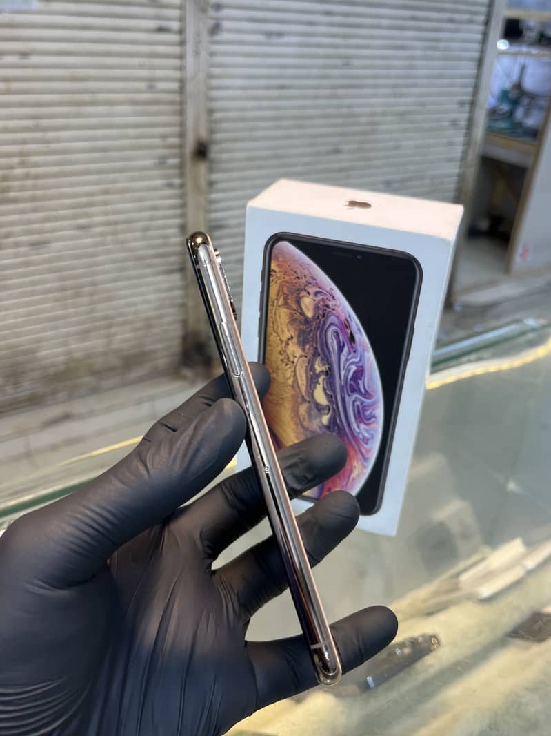 iPhone XS - PTA 4