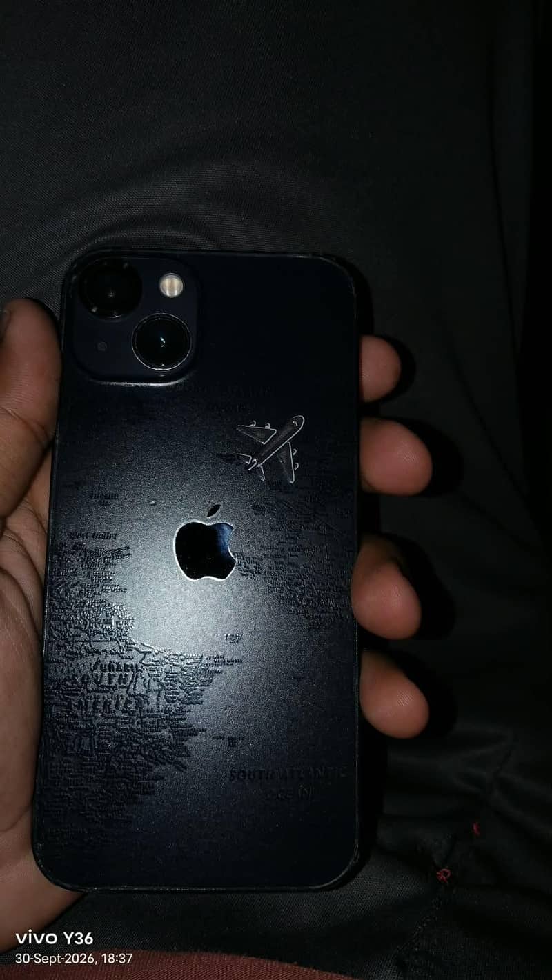 Apple iPhone 13 0
