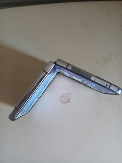 Samsung Mobile Z Flip 4