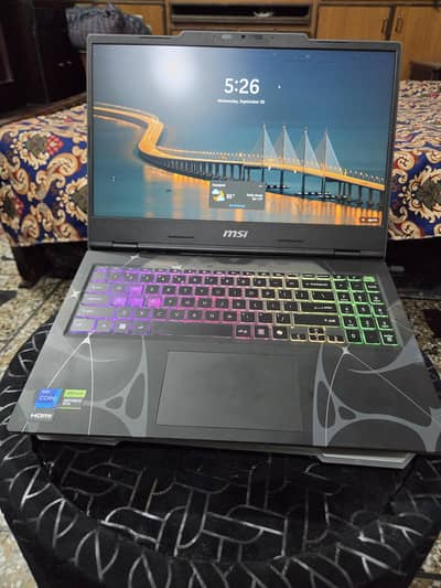 msi cyborg 15 i7 13gen rtx 5070 16gb ddr5 1tb nvme with box nd charger