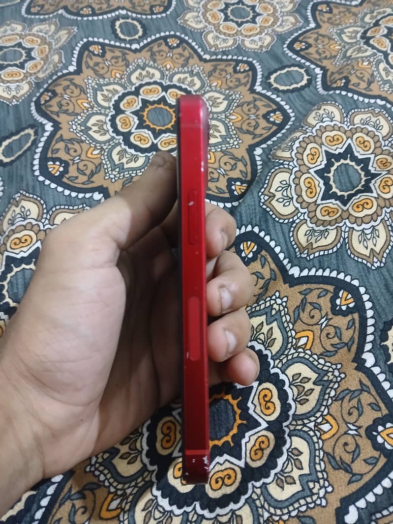 Apple iPhone 13 mini 4