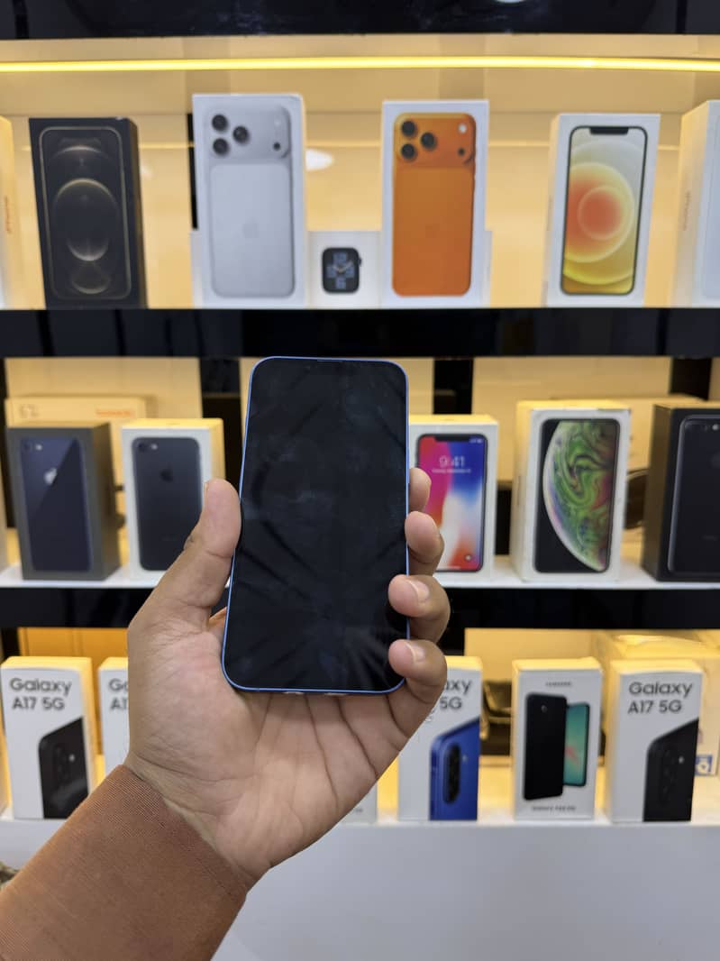 Iphone 13 4