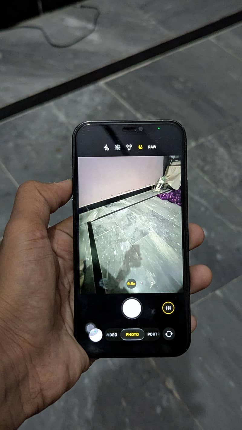 Apple iPhone 12 pro 4
