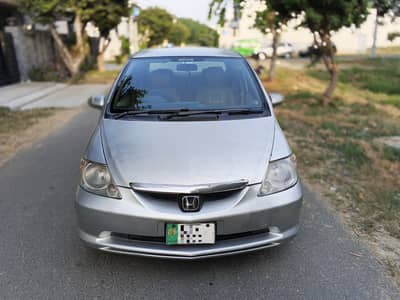 Honda City Vario 2004 very good condition car family use