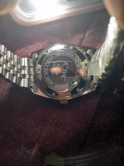 KWC K-816M Watch – Fresh Look ⌚