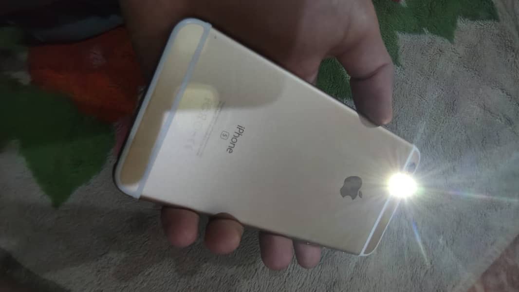 Apple iPhone 6S Plus 10