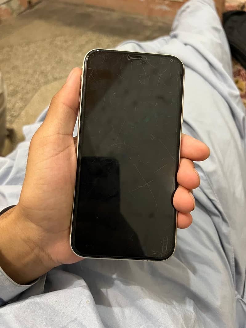 Apple iPhone 11 2