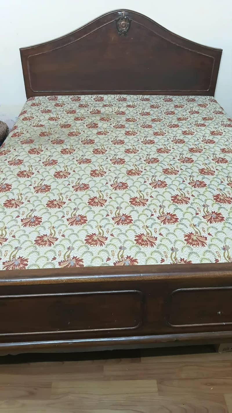 Bed wood 1