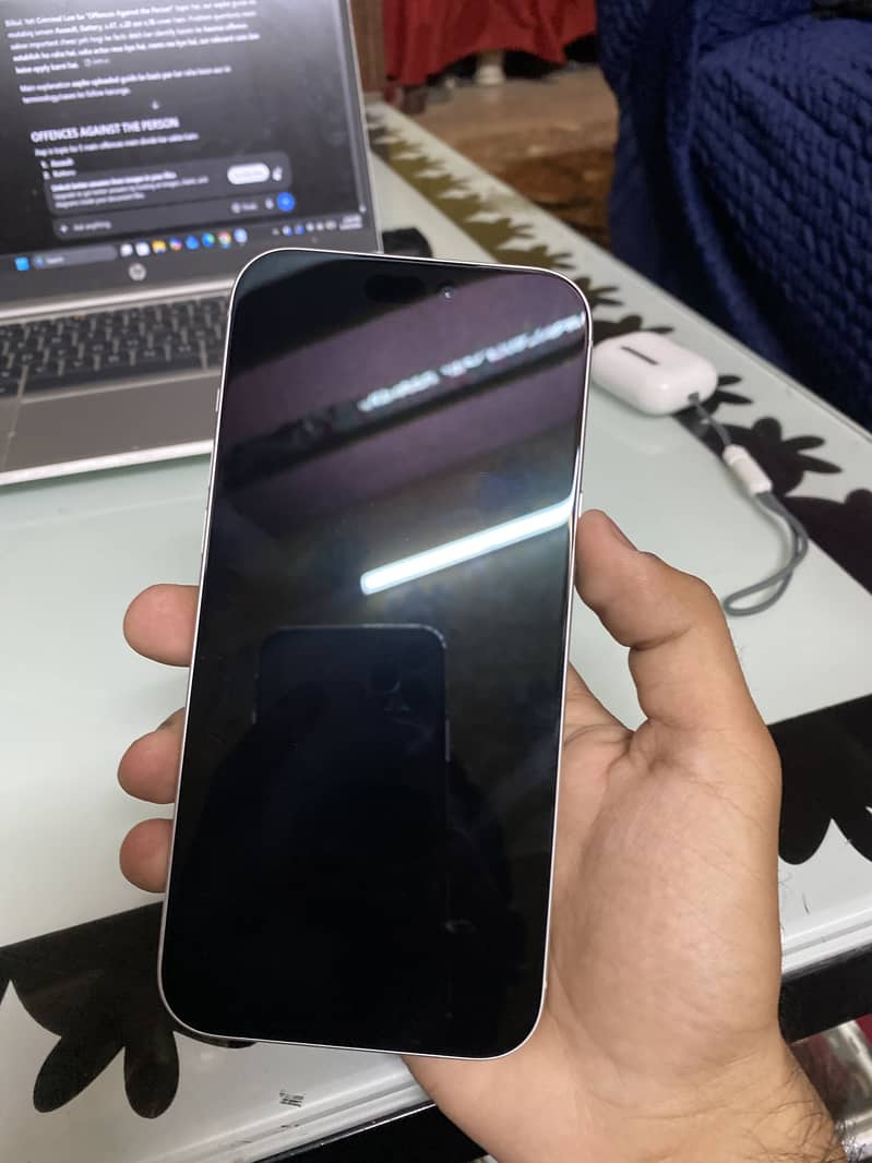 Apple iPhone 17 Pro Max 3