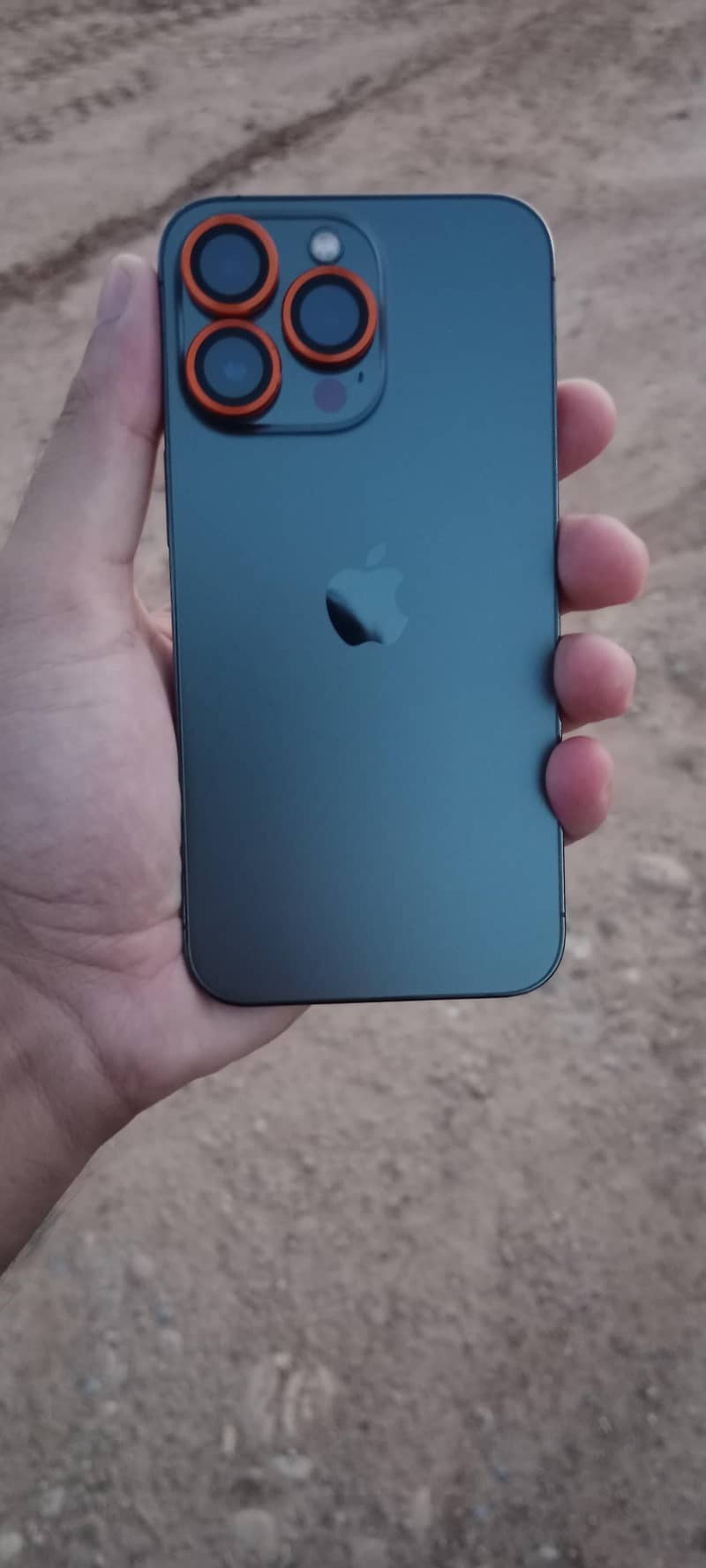 Apple iPhone 13 Pro 1