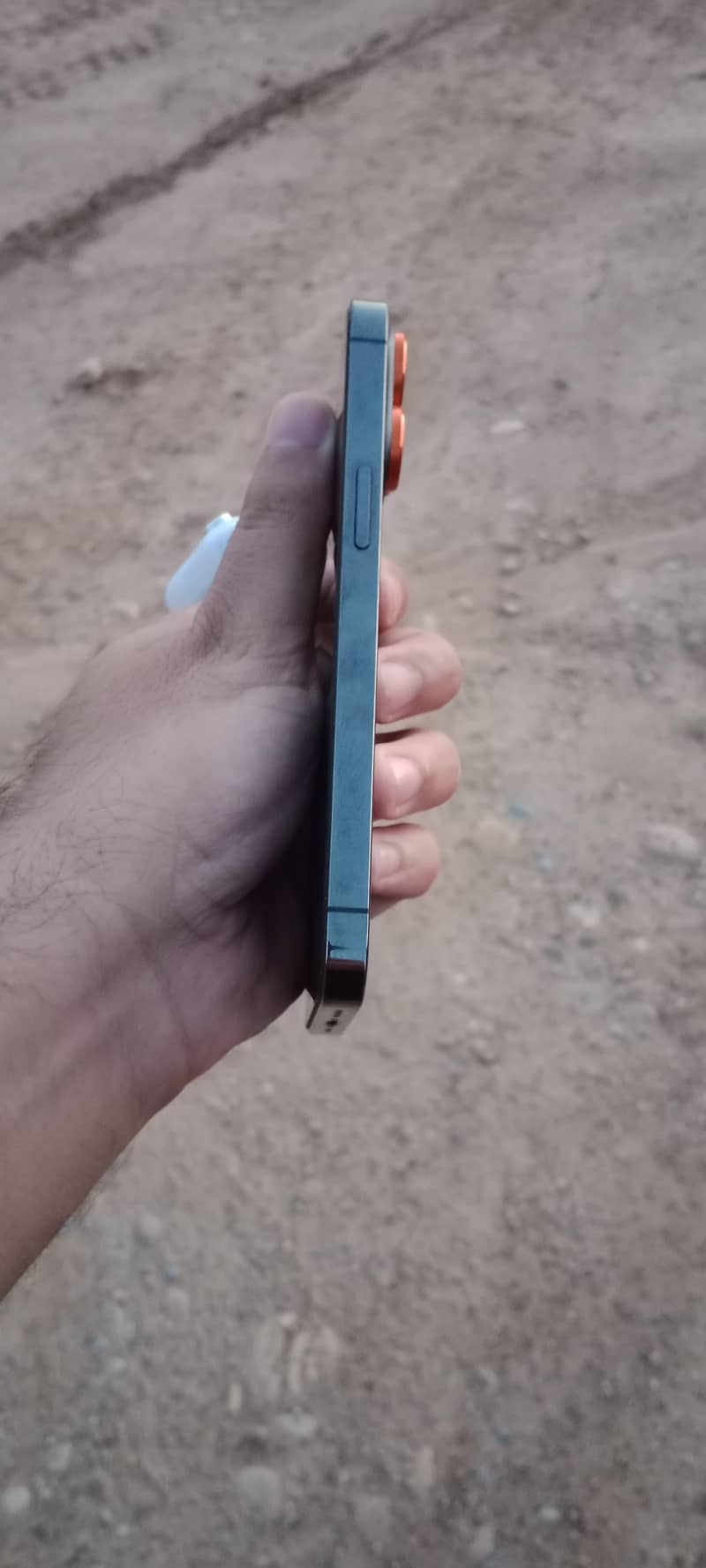 Apple iPhone 13 Pro 2