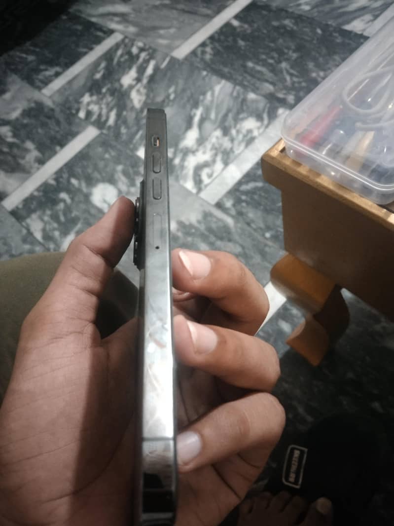 Apple iPhone 13 Pro Max 3