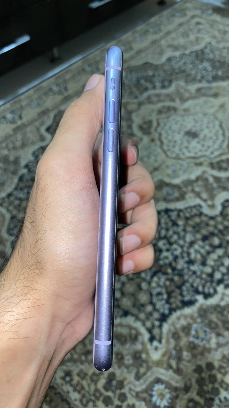 Apple iPhone 11 5