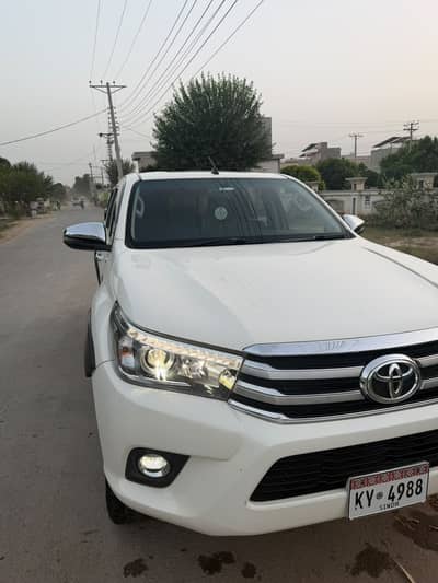 Toyota Hilux Revo V Cruestronic 2019 | 75,000 KM | 1st Owner