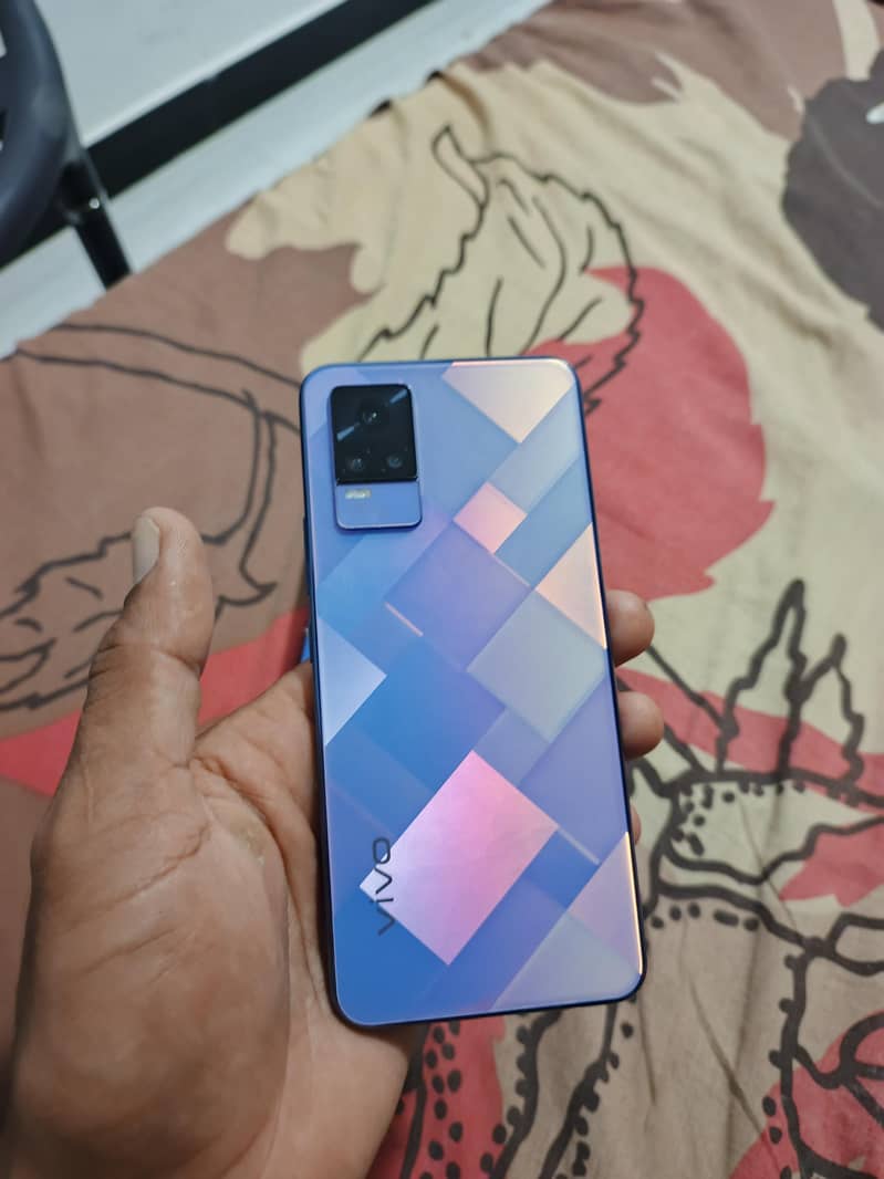 Vivo V21e 1