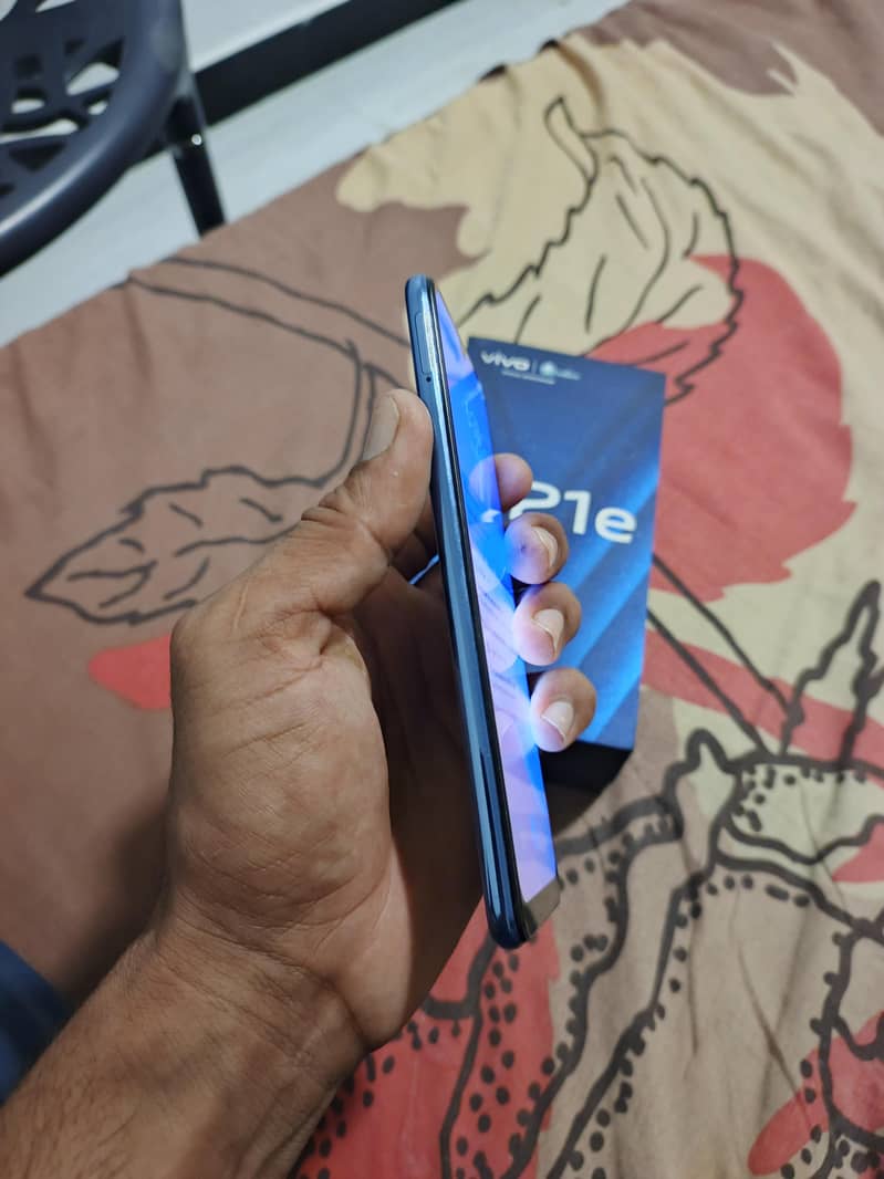 Vivo V21e 6