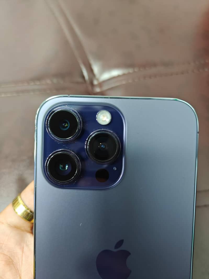 Apple iPhone 14 Pro Max 1