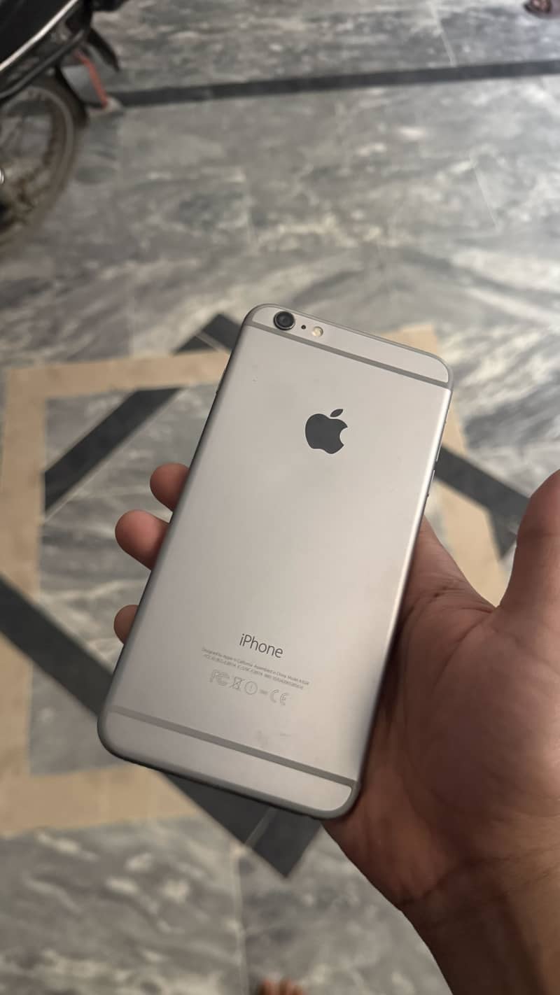Apple iPhone 6S Plus 0