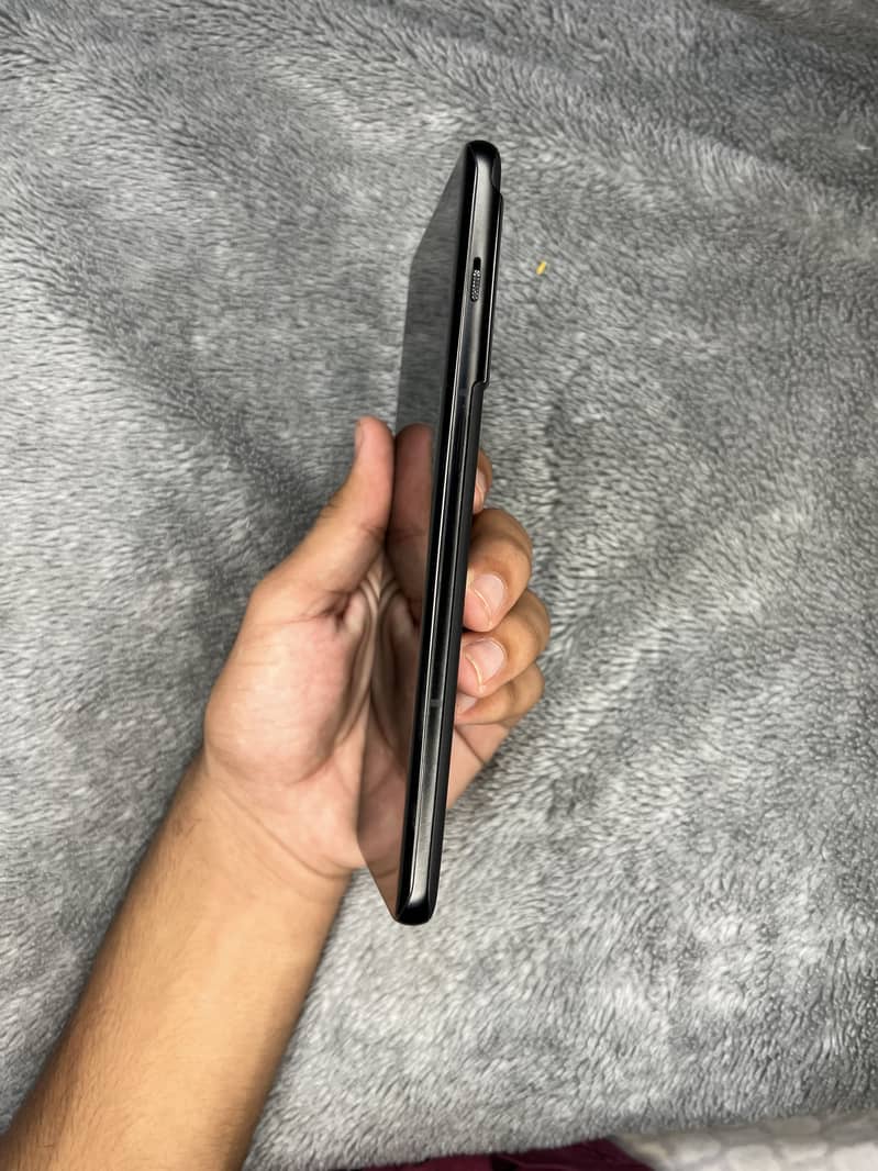 One Plus 10 Pro 5
