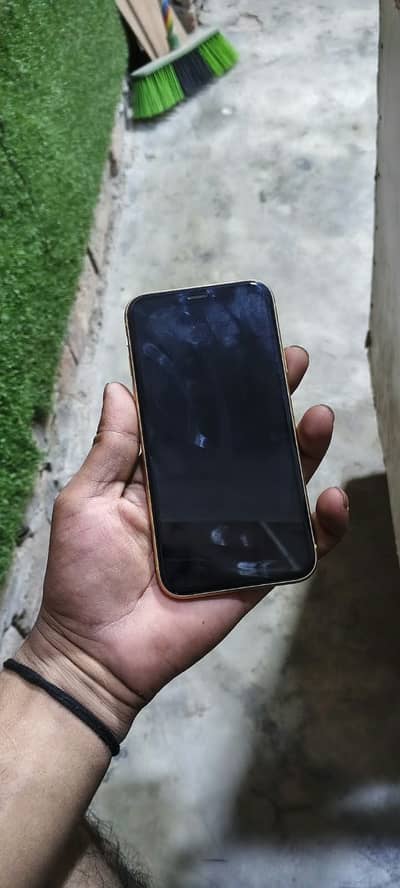 Apple iPhone XR