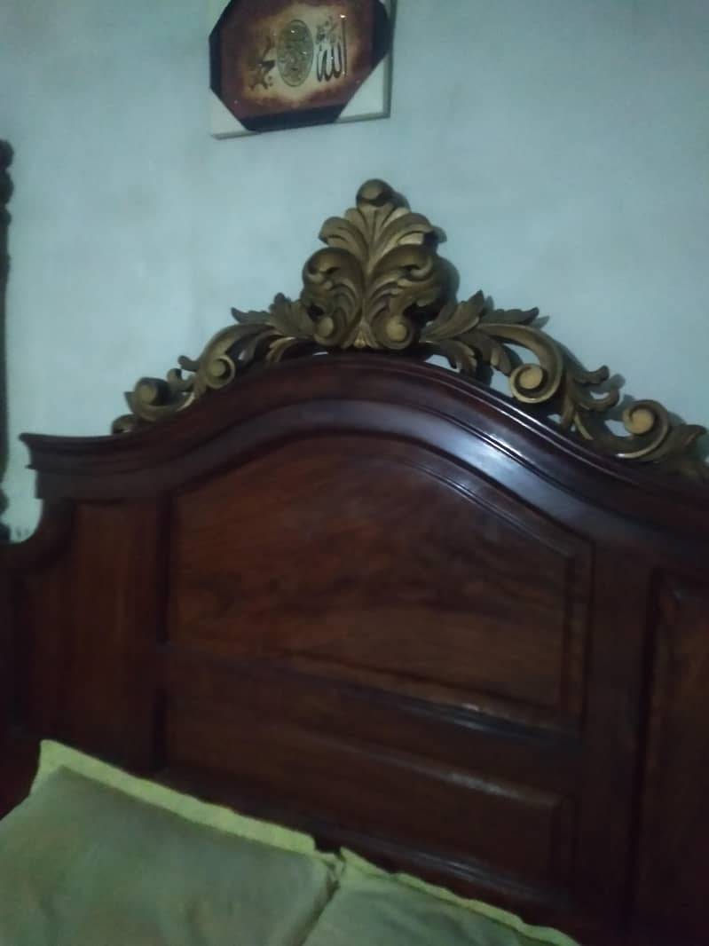 bed with side table 2