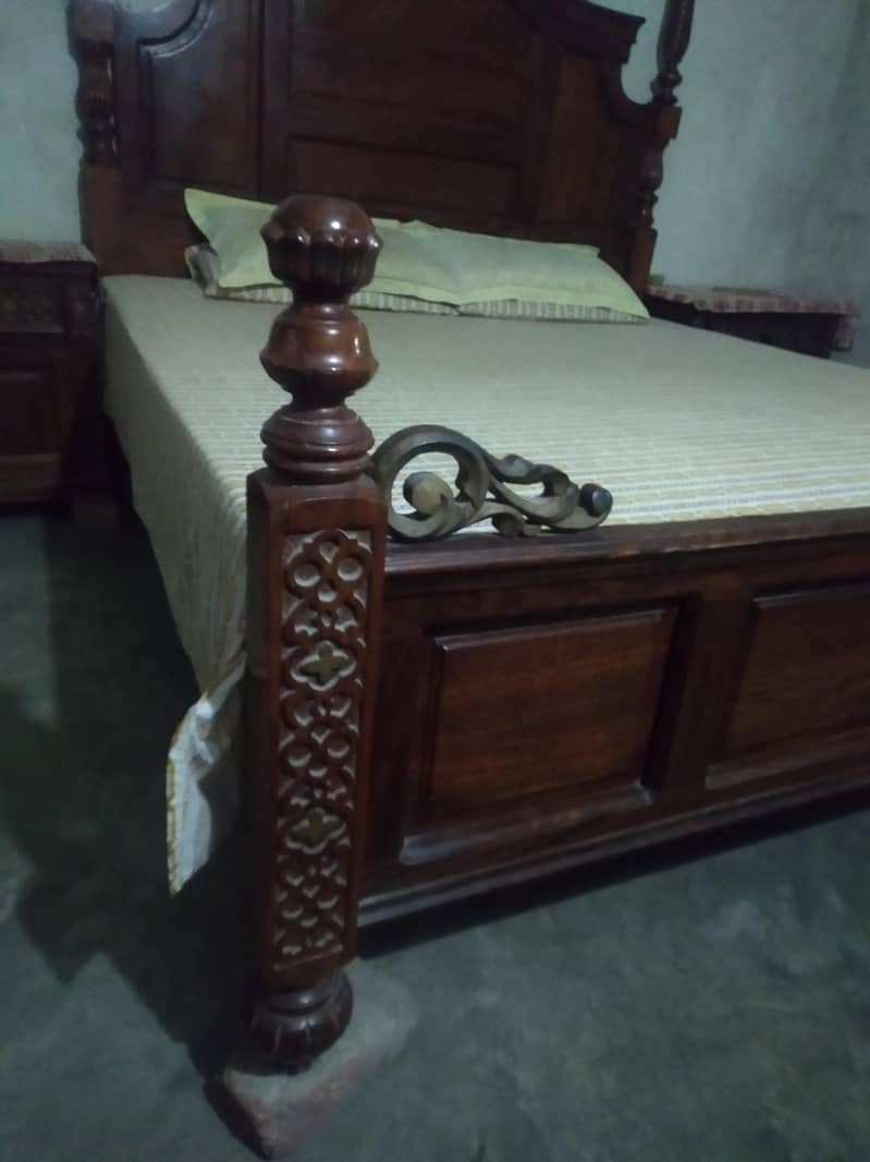 bed with side table 4