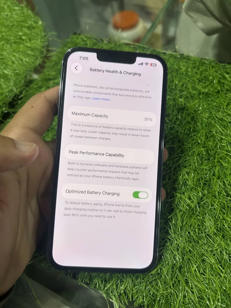 Apple iPhone 13 Pro 2