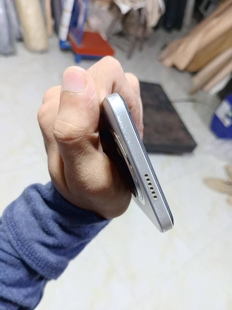 Tecno SPARK 30C 3
