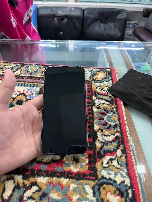 iphone 14 pro max 4