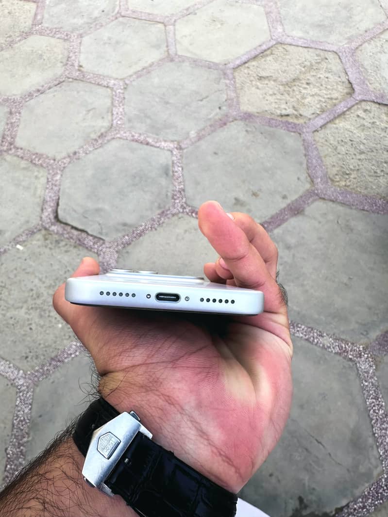 Apple iPhone 17 Pro Max 5