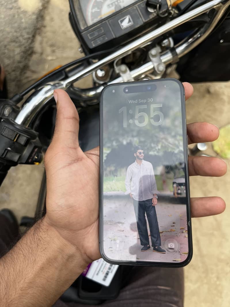 Apple iPhone 15 Pro 1