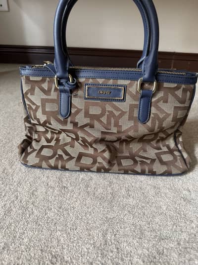 Designer DKNY bag original