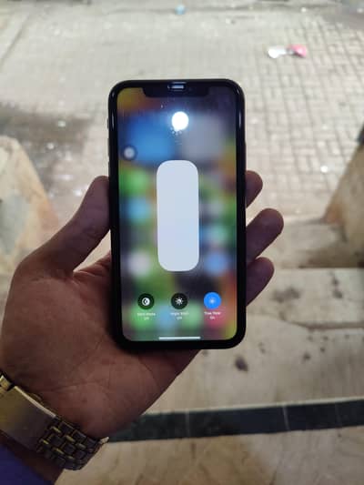 Apple iPhone XR