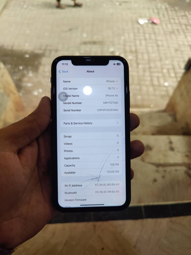 Apple iPhone XR 7
