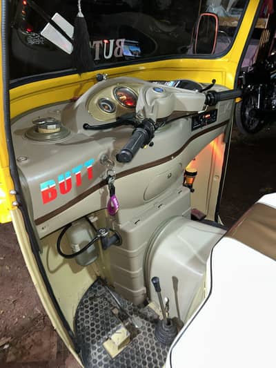 Hello ! 2026 model brand new rikshaw for sale nmber laga hua h